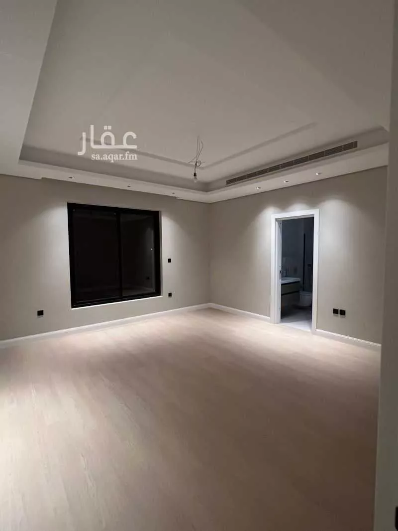 6 bedroom villa in Az Zomorod 14