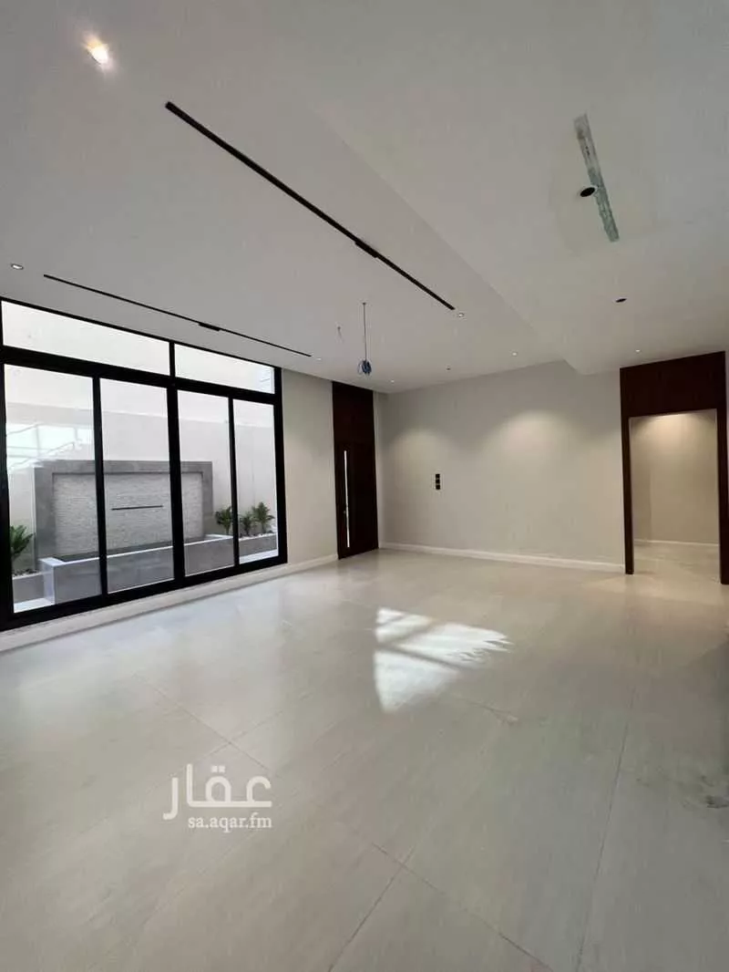 8 bedroom villa in Al Yaqout 11