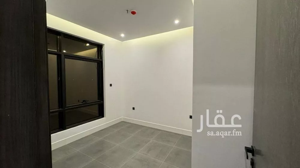 3 bedroom apartment in Al Aridh 6