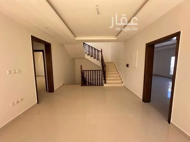 فيلا 4 غرف في الصوارى 7