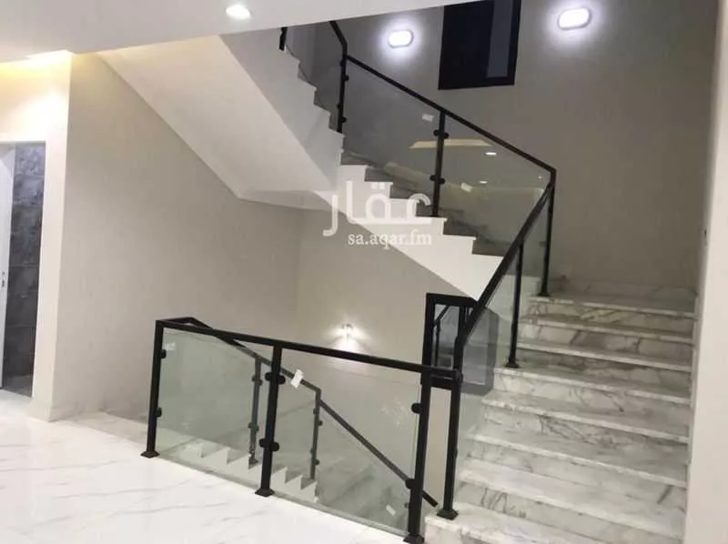 5 bedroom villa in Bahrah 11