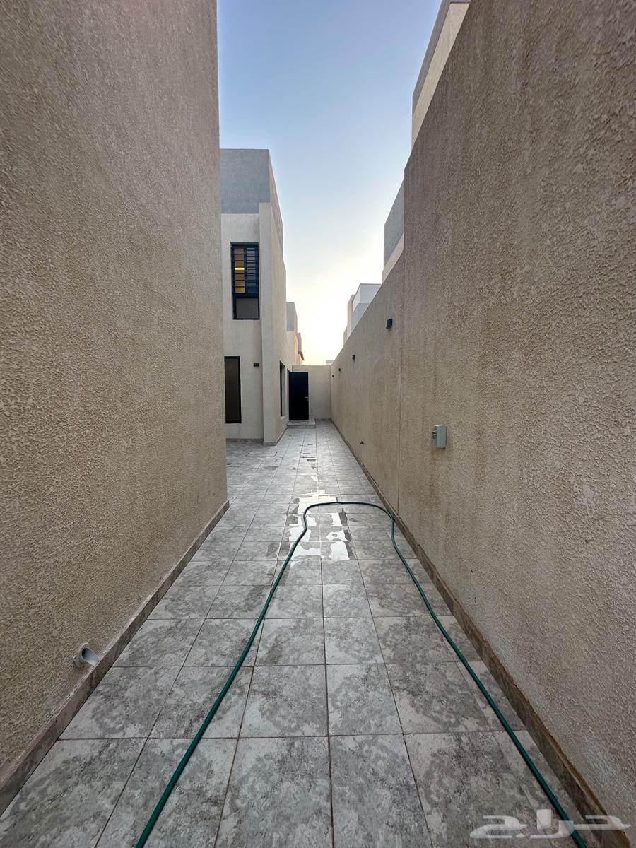 4 bedroom villa in Al Janadriyah, Riyadh 7