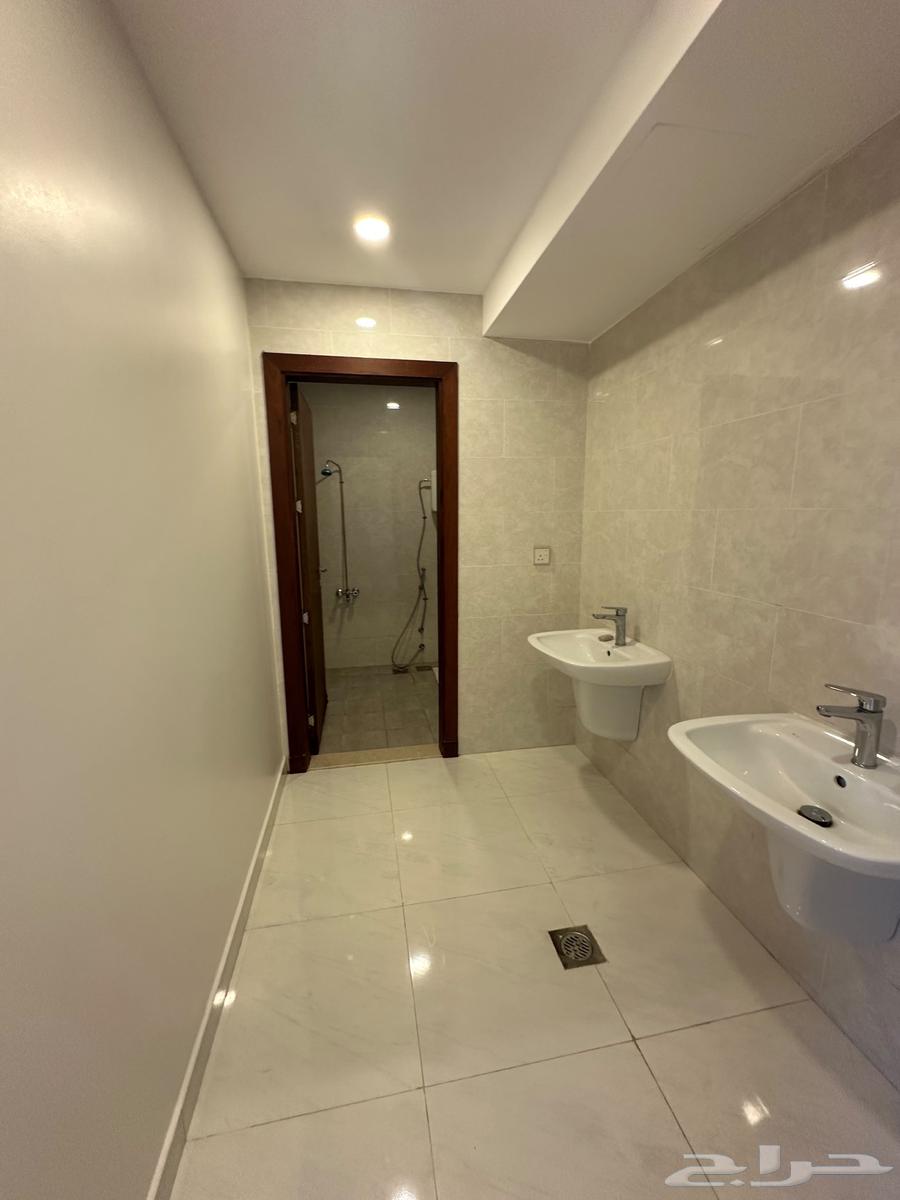 4 bedroom villa in Al Janadriyah, Riyadh 13