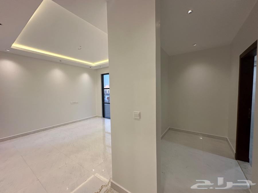 4 bedroom villa in Al Janadriyah, Riyadh 27