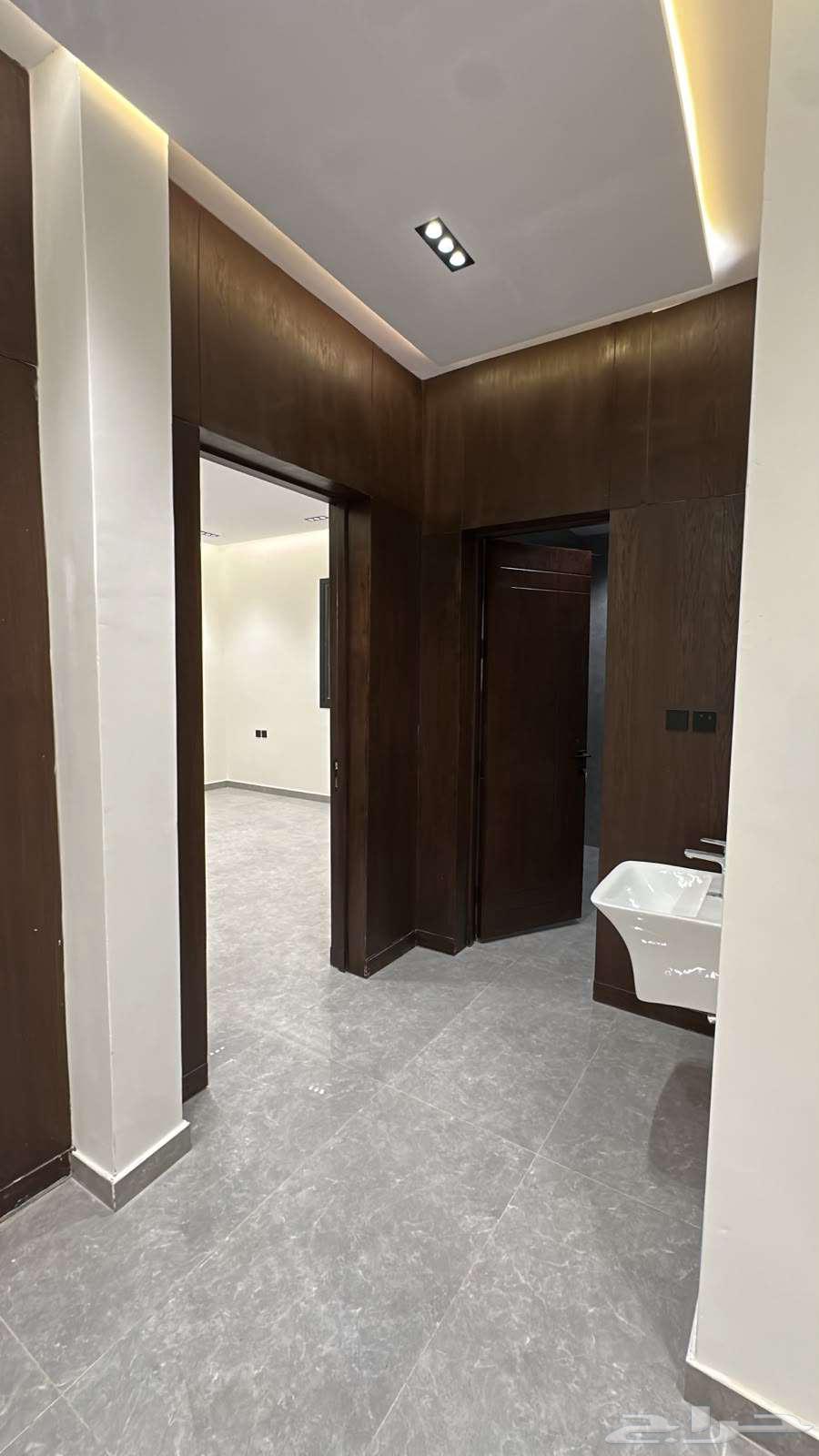 4 bedroom villa in Al Janadriyah, Riyadh 18