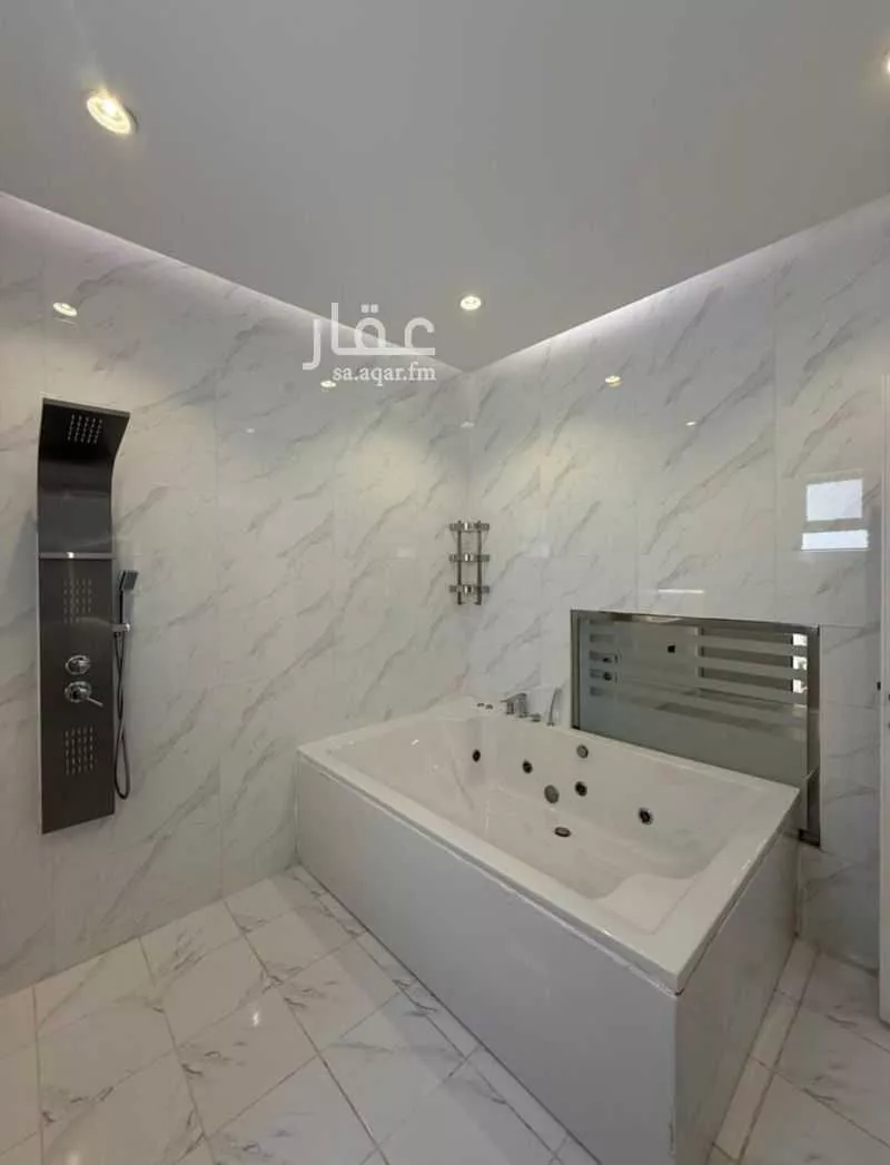 10 bedroom villa in Al Wahah 4