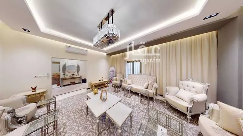 5 bedroom villa in Al Yaqout 18