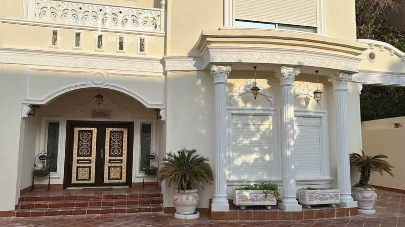 6 bedroom villa in Al Basateen 31