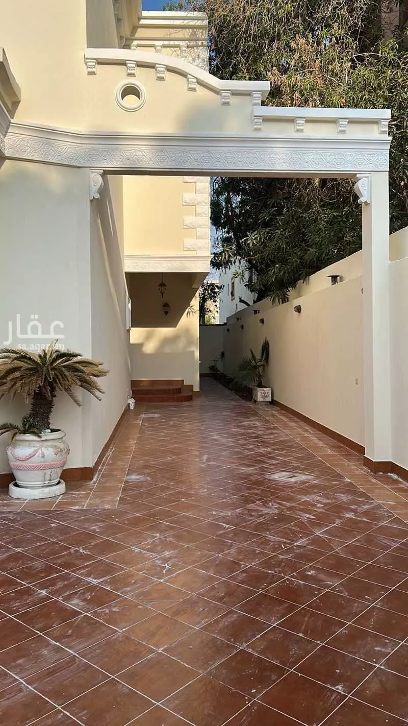 6 bedroom villa in Al Basateen 33