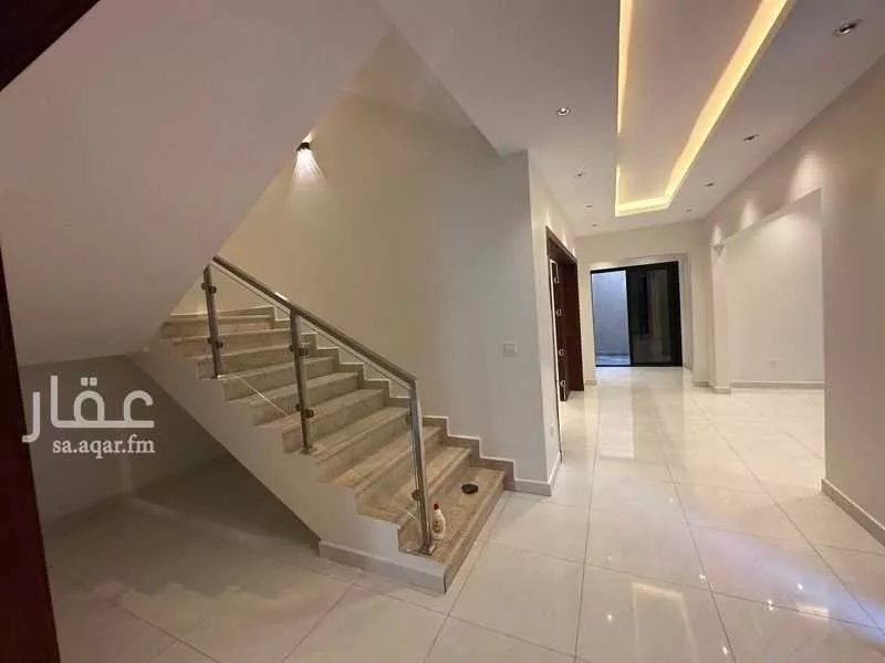 4 bedroom villa in Al Janadriyah, Riyadh 14