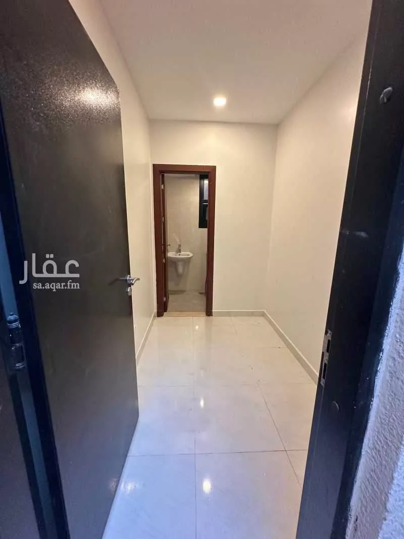 4 bedroom villa in Al Janadriyah, Riyadh 16