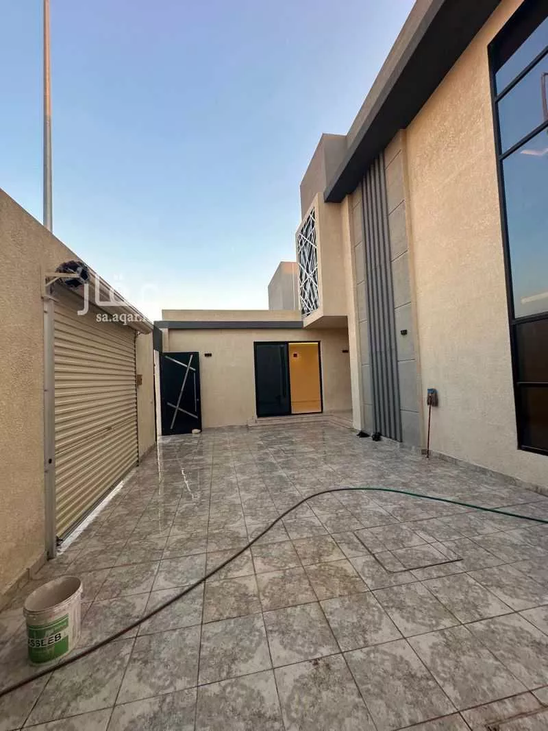 4 bedroom villa in Al Janadriyah, Riyadh 4
