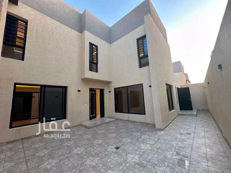 4 bedroom villa in Al Janadriyah, Riyadh 5
