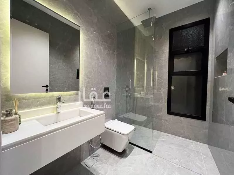 6 bedroom villa in Al Yaqout 12