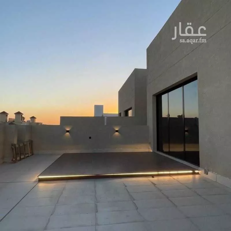 6 bedroom villa in Al Amwaj 9