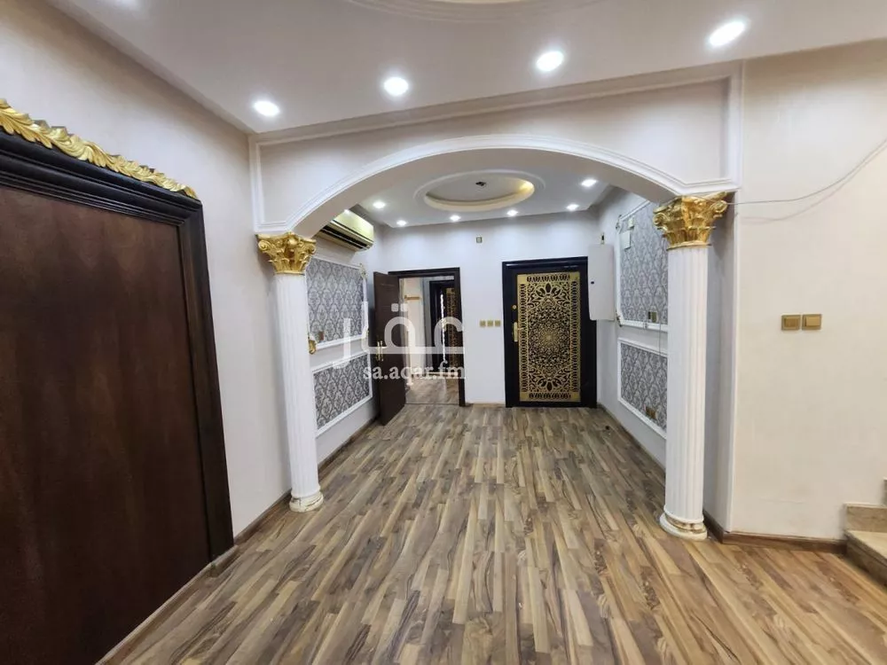 7 bedroom villa in Al Marwa 3