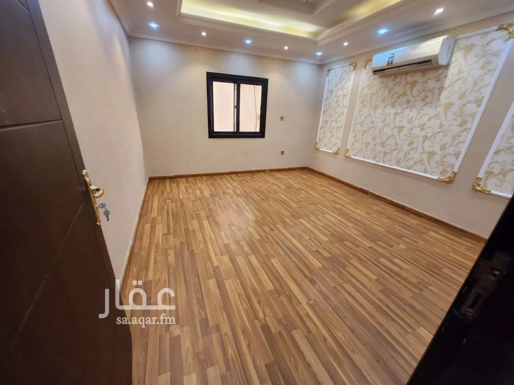 7 bedroom villa in Al Marwa 21