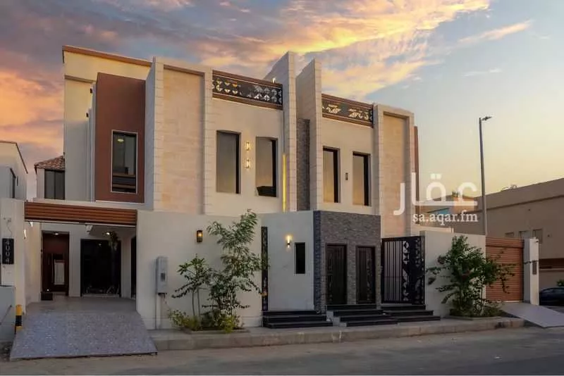 فيلا 7 غرف في الشراع 5