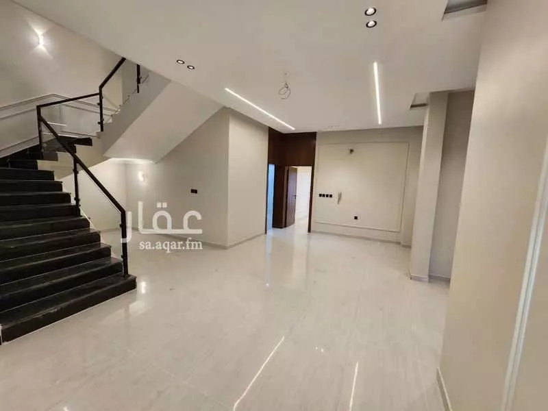 8 bedroom villa in Jeddah 2