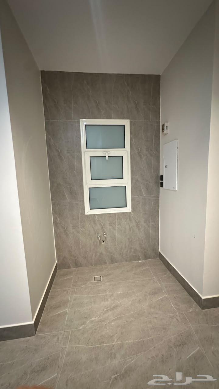 5 bedroom apartment in Dahiat King Fahd, Eastern Province 8
