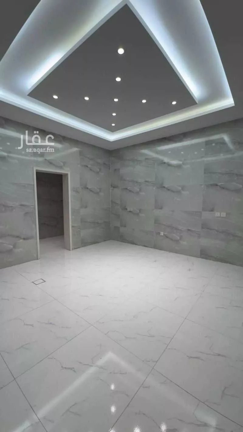 7 bedroom villa in Al Yaqout 2