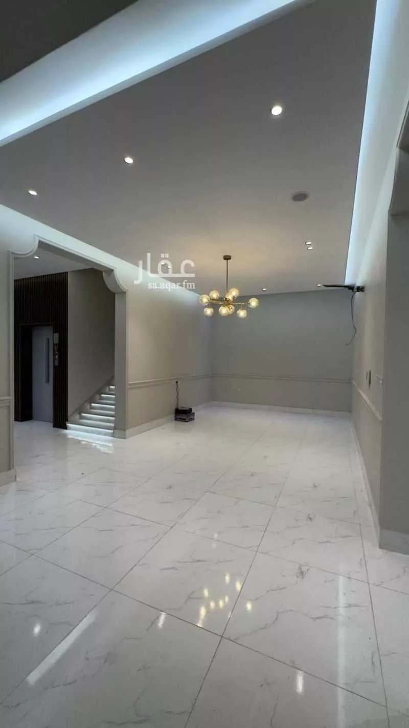 7 bedroom villa in Al Yaqout 9