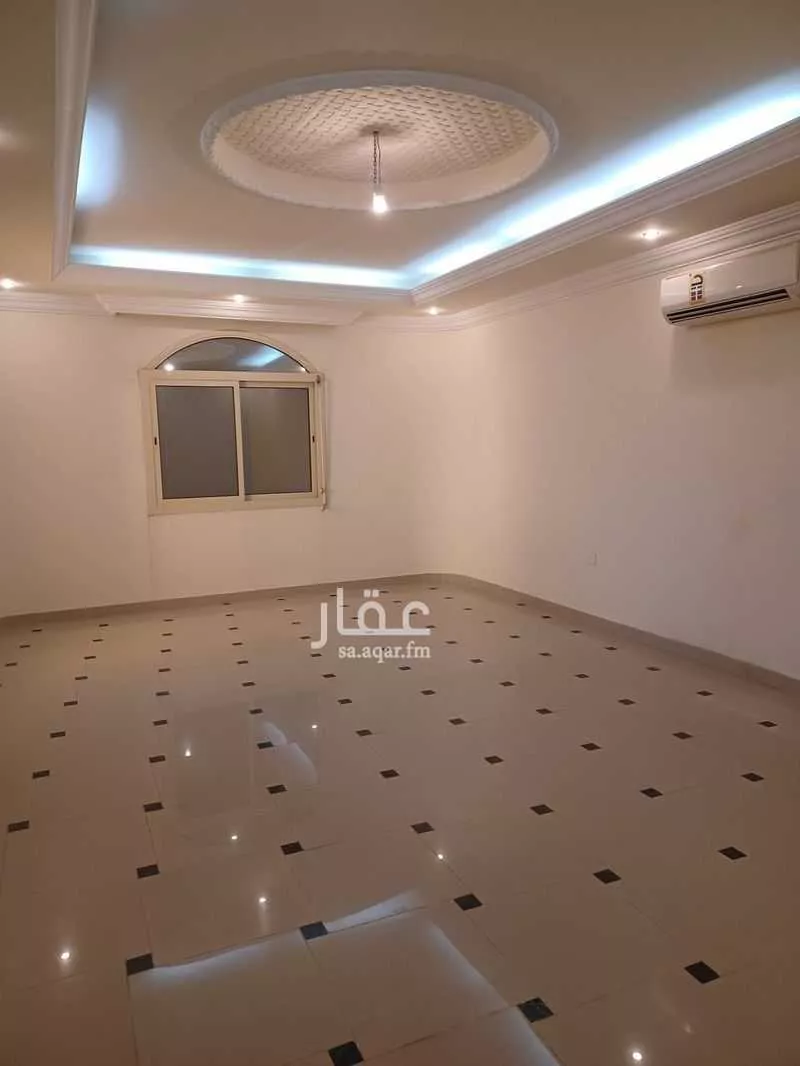 فيلا 5 غرف في النعيم 6