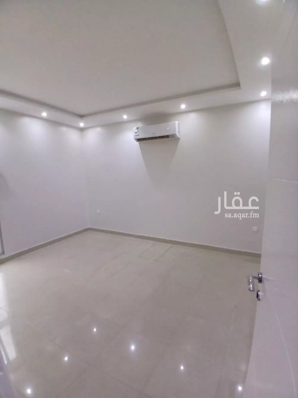 1 bedroom apartment in Al Falah 4