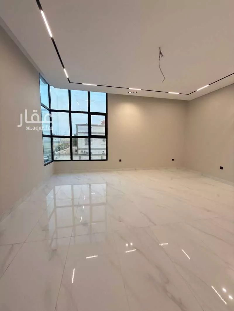 6 bedroom villa in Al Bashaer 21