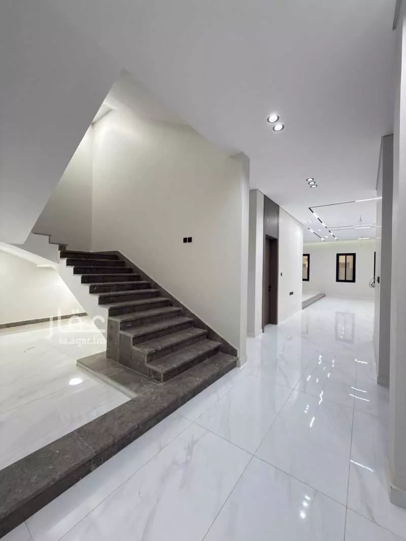 6 bedroom villa in Al Bashaer 8