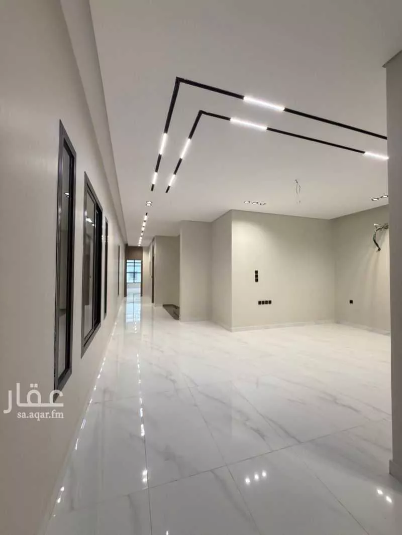 6 bedroom villa in Al Bashaer 9