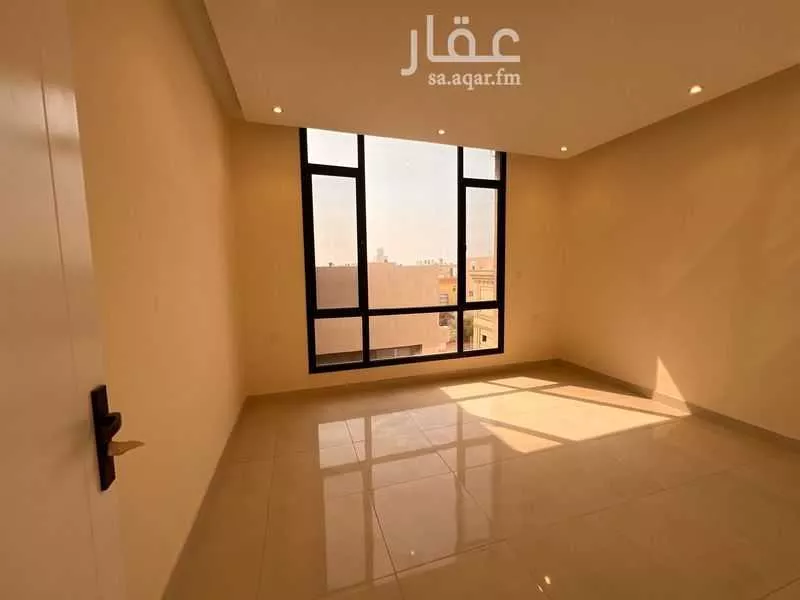 فيلا 5 غرف في الياقوت 9