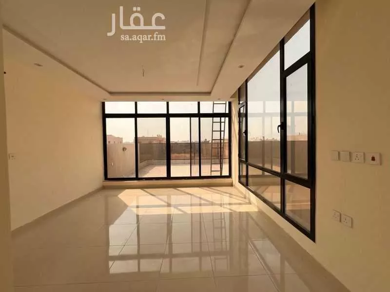 فيلا 5 غرف في الياقوت 10