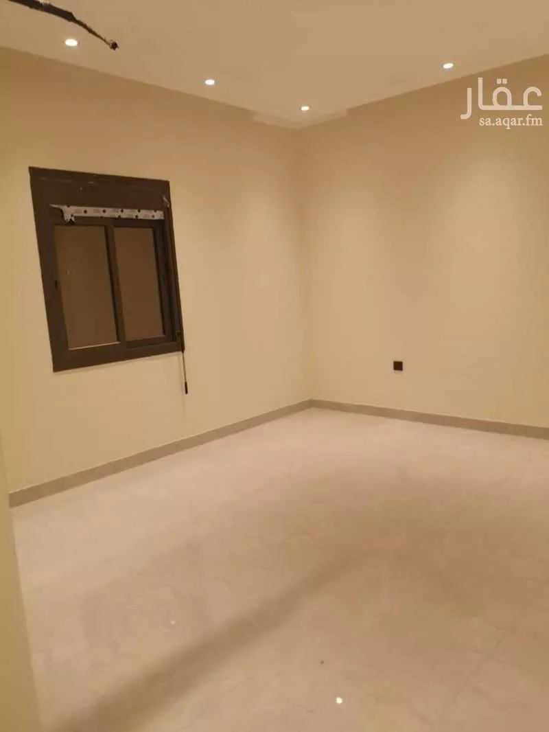 فيلا 9 غرف في الفلاح 5