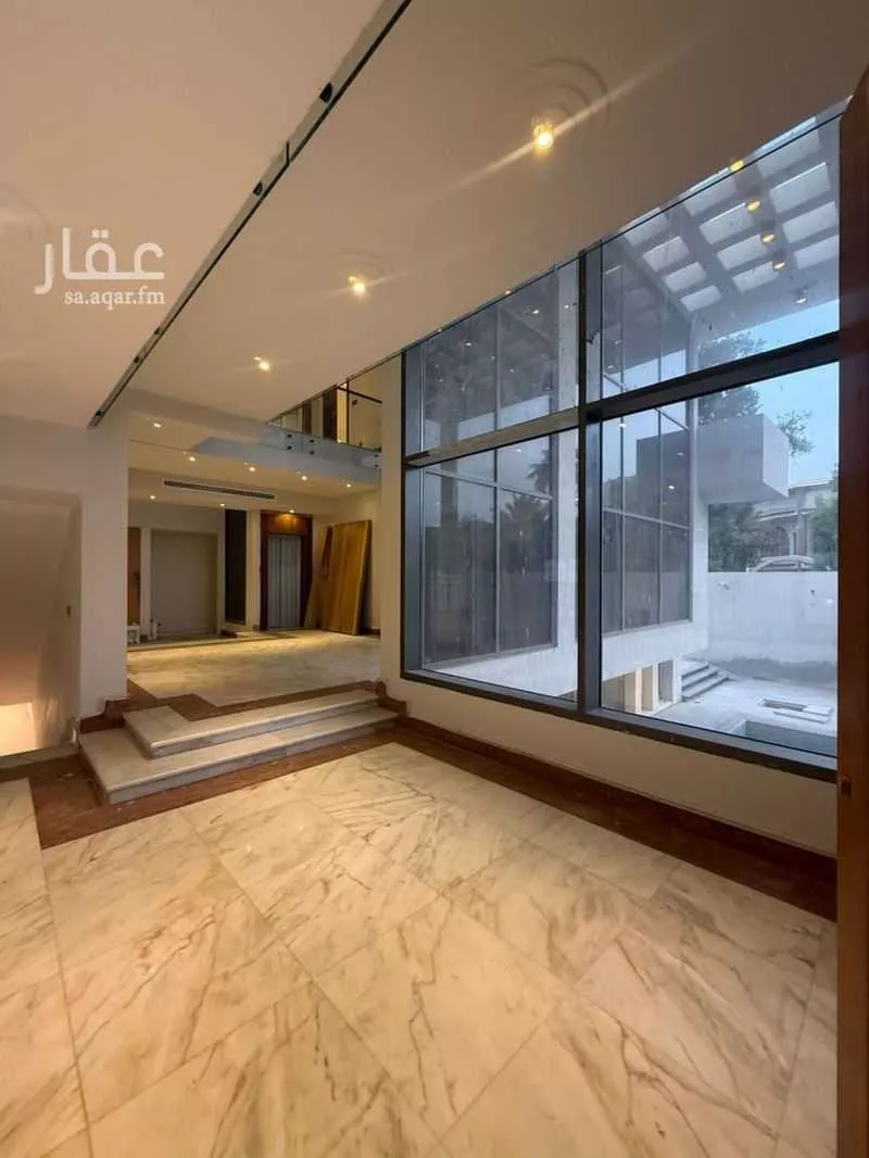 9 bedroom villa in Al Zahra 14