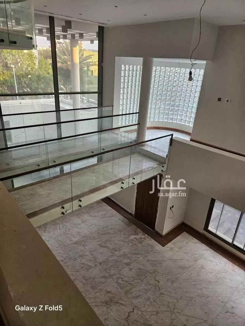 9 bedroom villa in Al Zahra 17