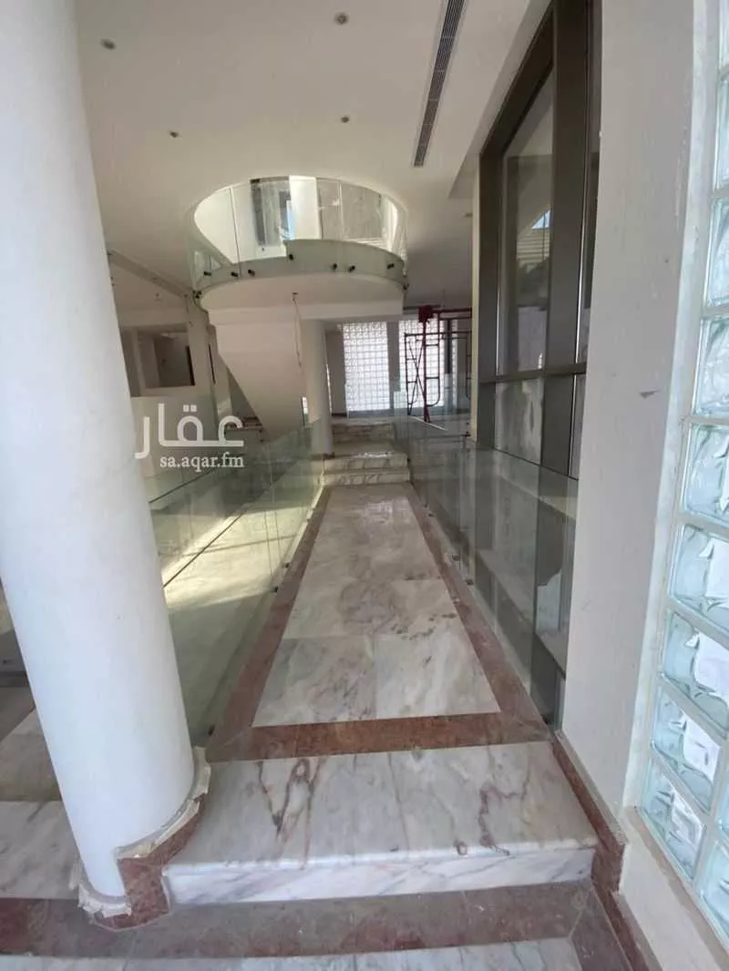 9 bedroom villa in Al Zahra 5
