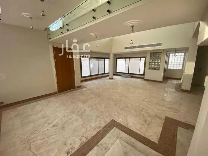 9 bedroom villa in Al Zahra 7