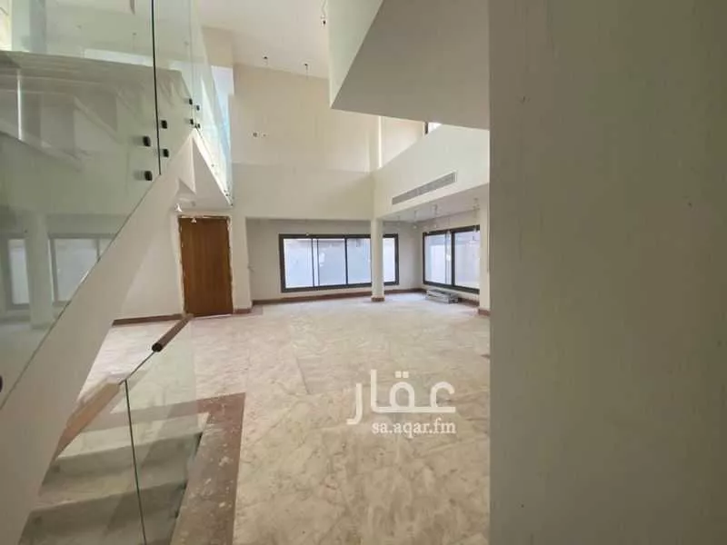 9 bedroom villa in Al Zahra 9