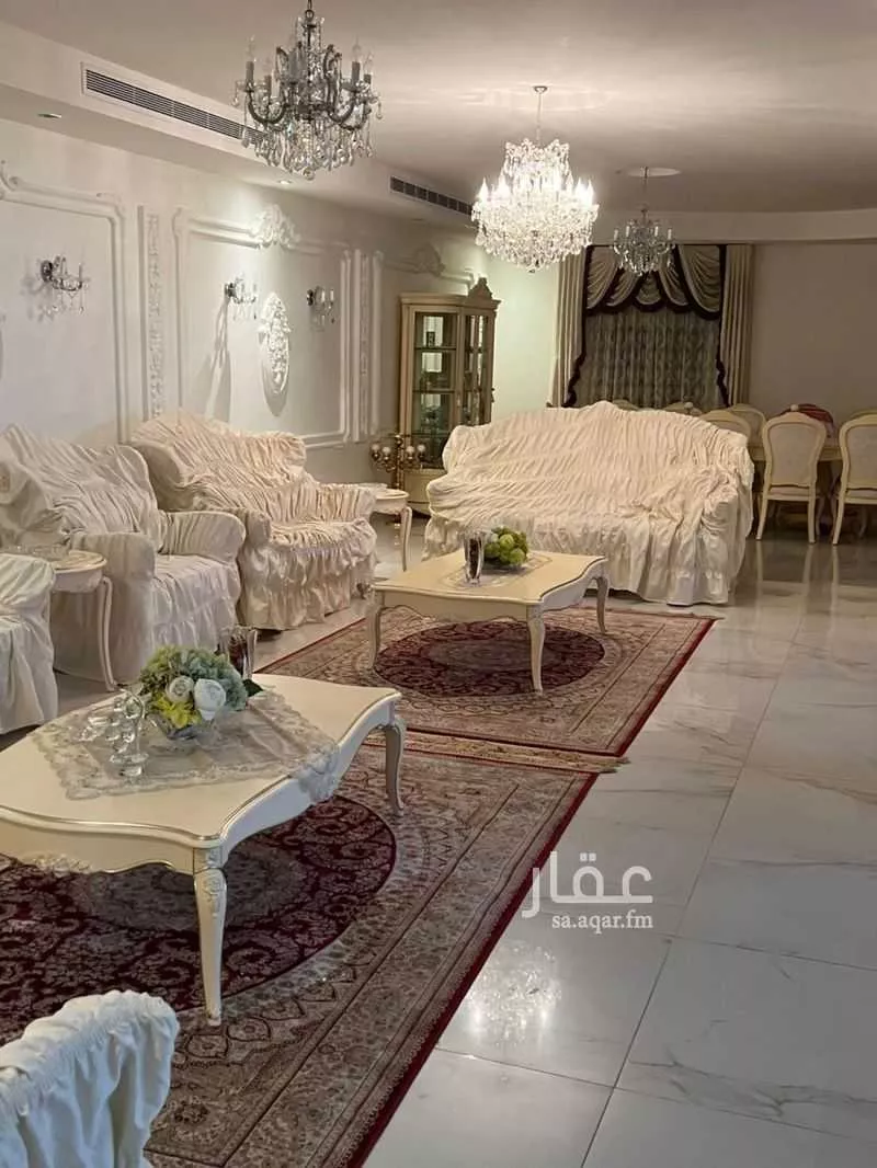 4 bedroom villa in Al Yaqout 8