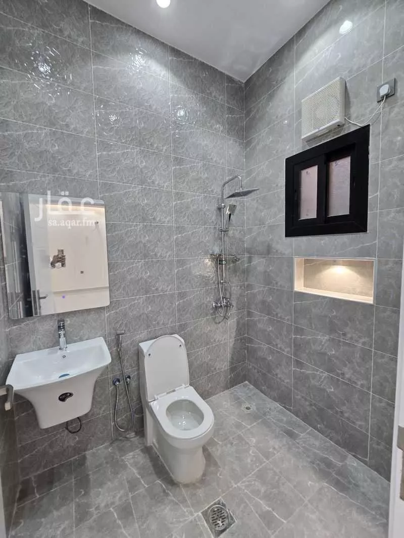 7 bedroom villa in Al Rahmaniyyah 2