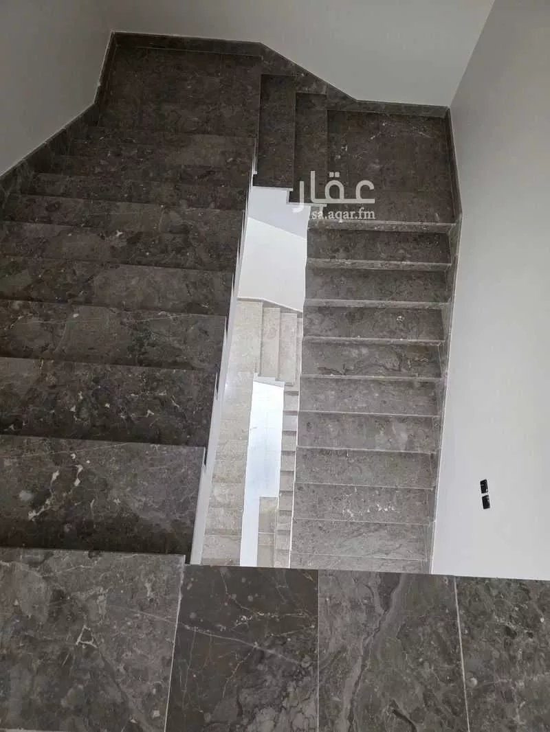5 bedroom villa in Al Bashaer 25