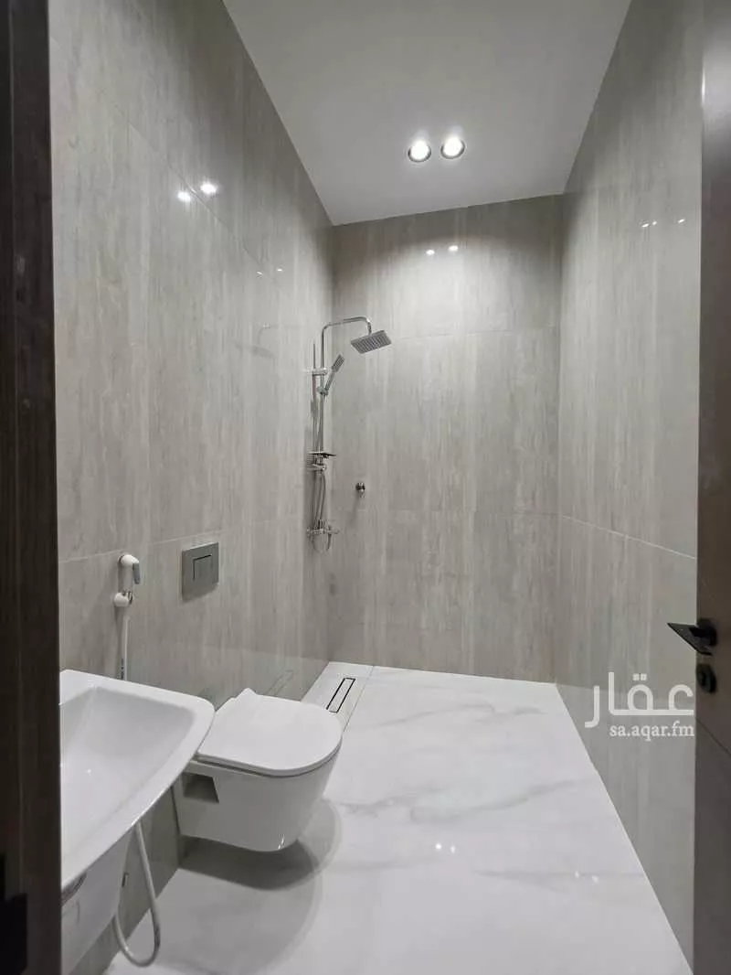 5 bedroom villa in Al Bashaer 27