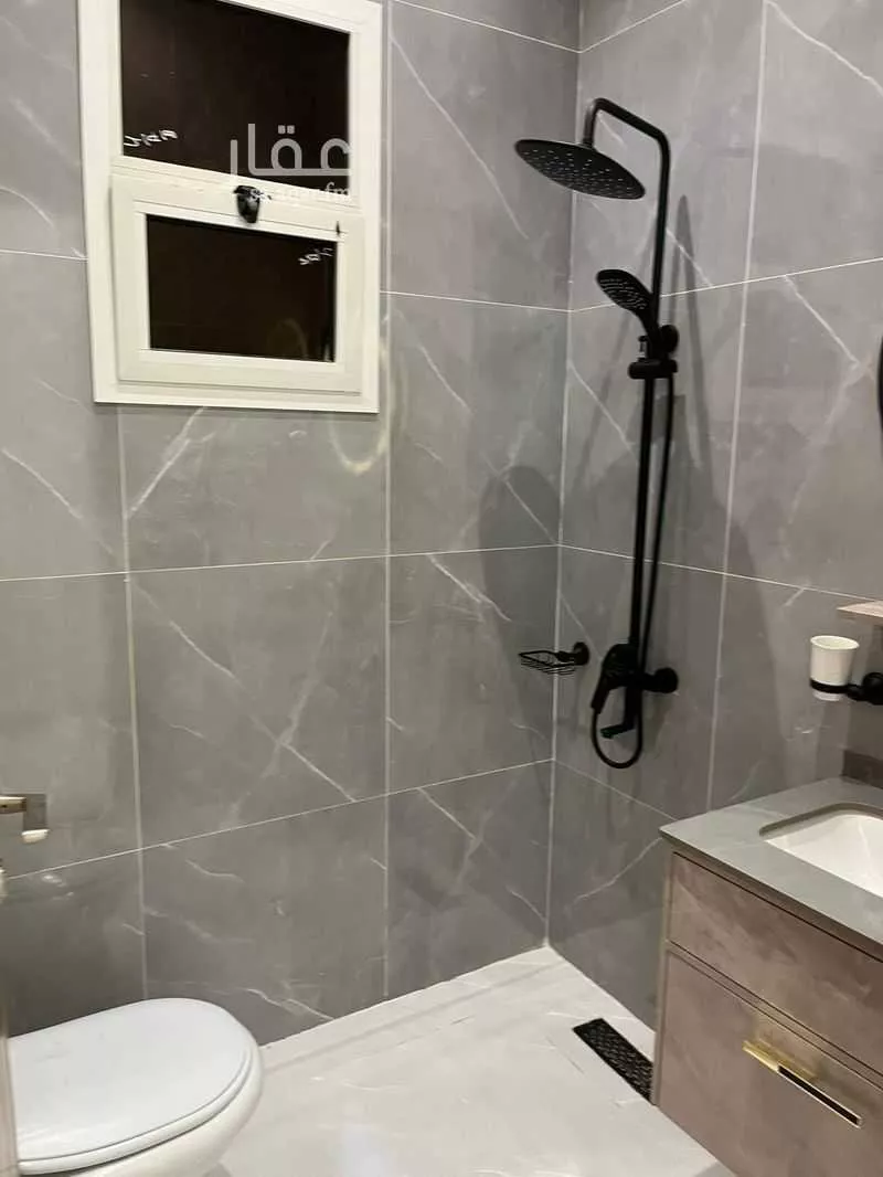 6 bedroom villa in Az Zomorod 8