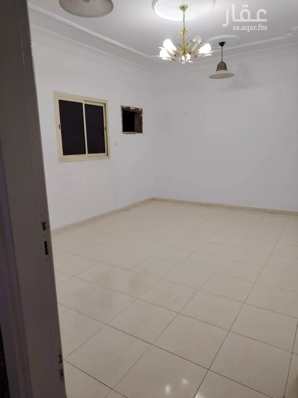 3 bedroom floor in Al Maizilah 3