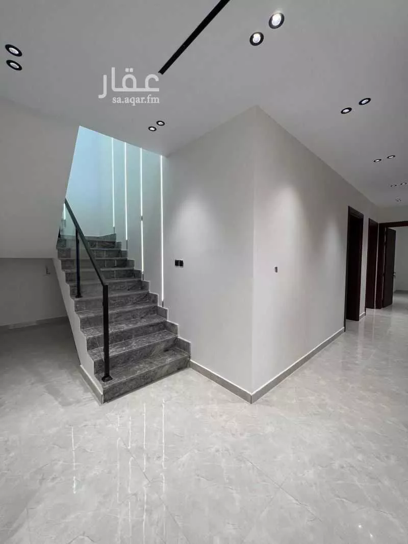 15 bedroom villa in Az Zomorod 3
