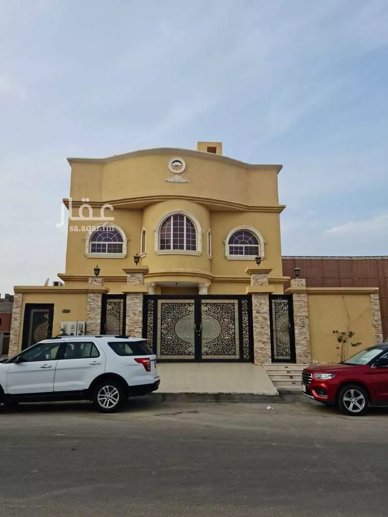 5 bedroom villa in Al Yaqout 4