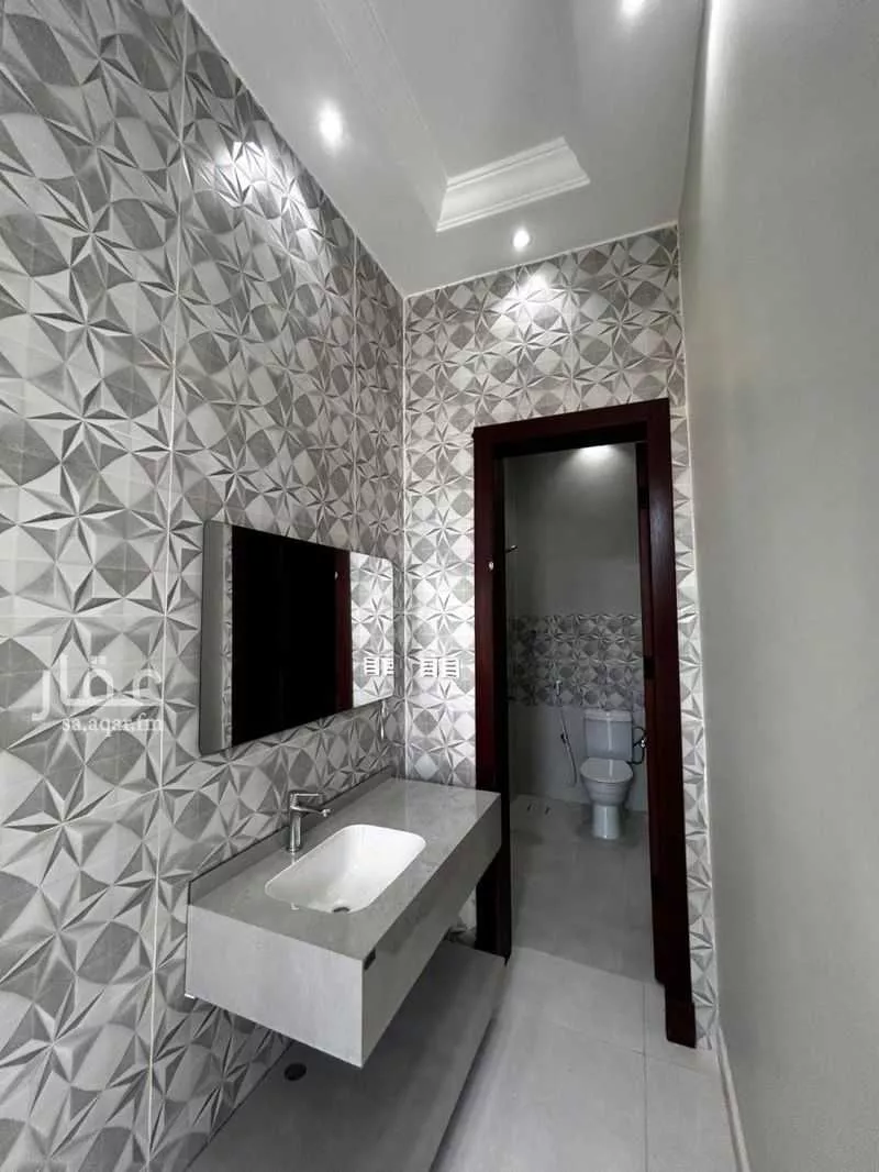 5 bedroom villa in Jeddah 4