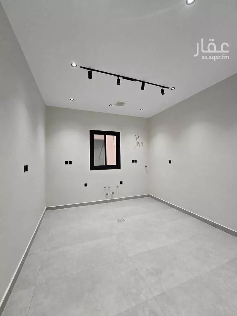 10 bedroom villa in Al Hamdaniyah 3