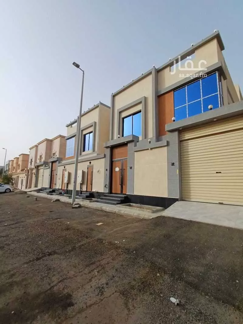 5 bedroom duplex in Taibah 4